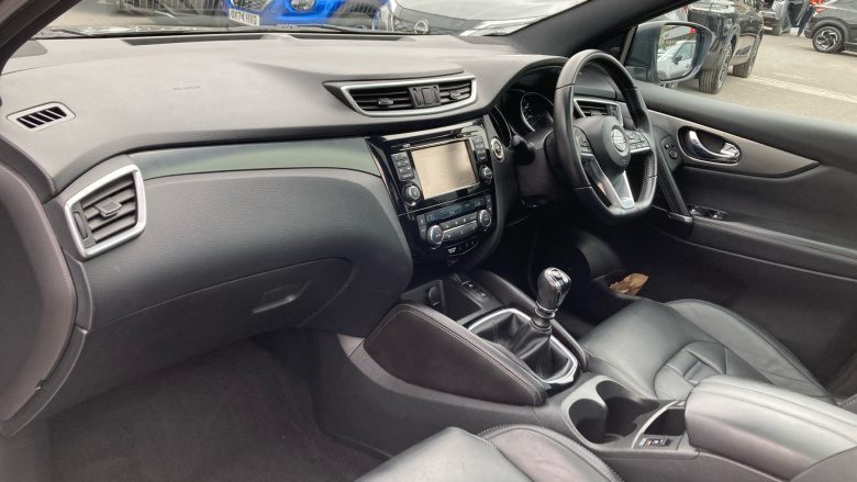Nissan Qashqai 1.2 DiG-T Tekna+ 5dr Petrol Hatchback